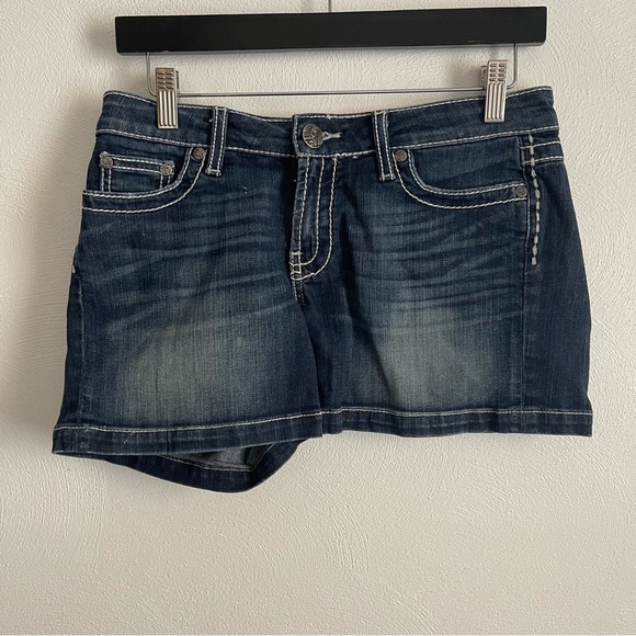 Buckle BKE Kate Stretch Denim Jeans Short Size 27 - Picture 1 of 10